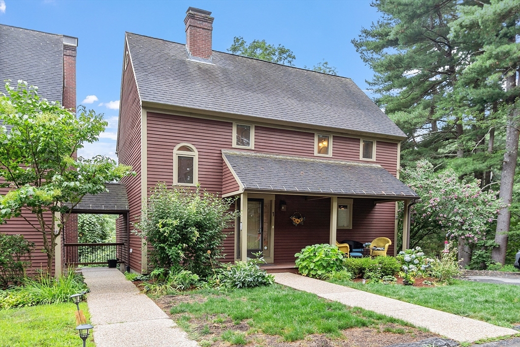 1 Woodridge Ln 1