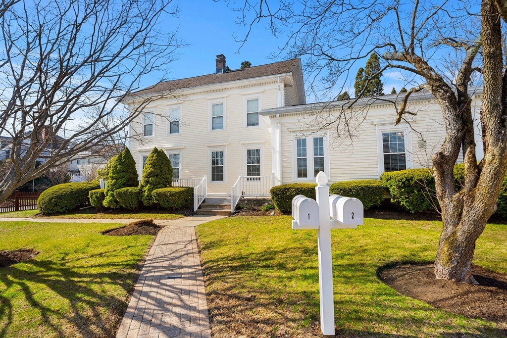 130 Pine St