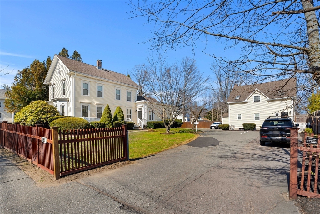 130 Pine St