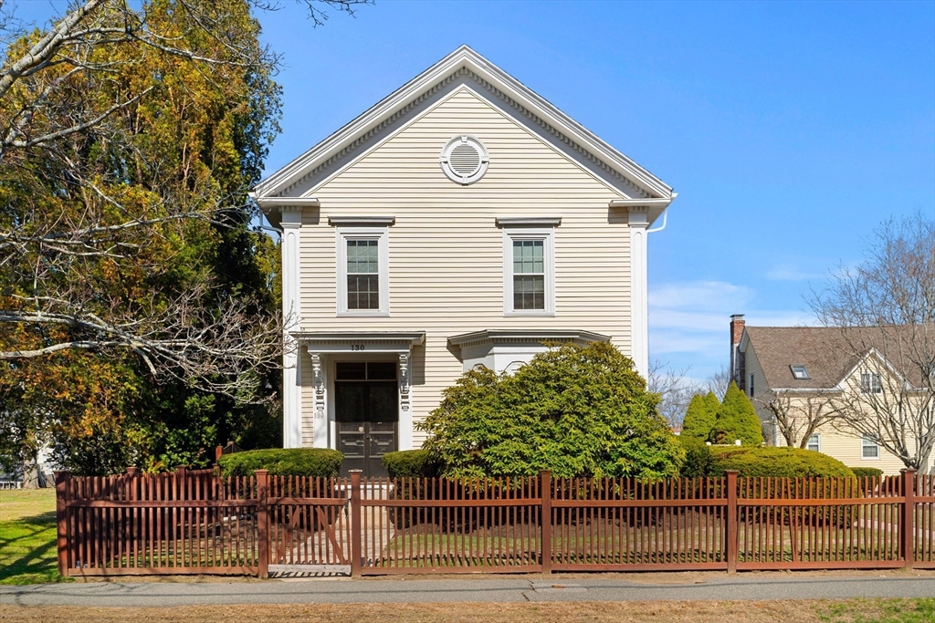 130 Pine St