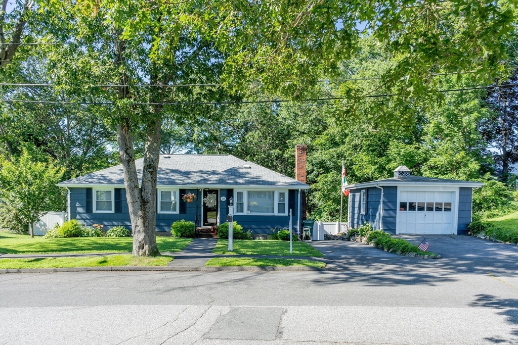 20 Oak Ridge Cir