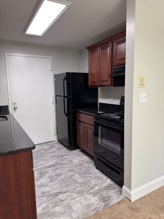 23 Village Rock Lane 24