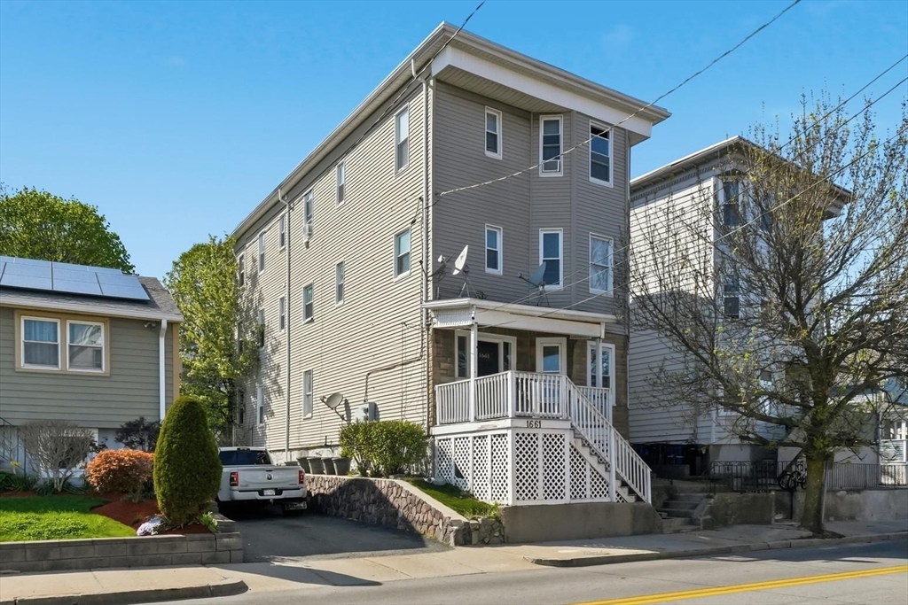 1661 North Shore Rd