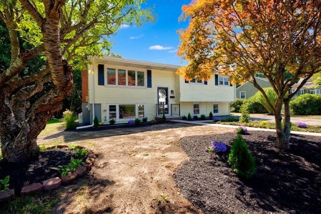 103 Columbus Ave, Stoughton MA 02072