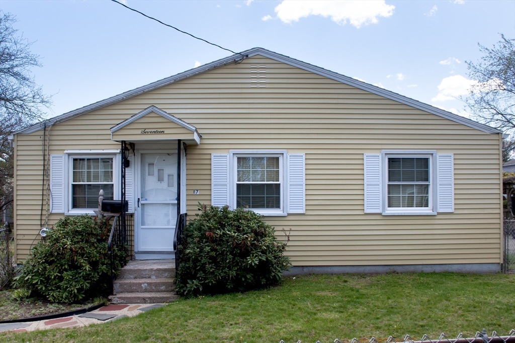 17 Mcbride St, Springfield, MA Photo #3