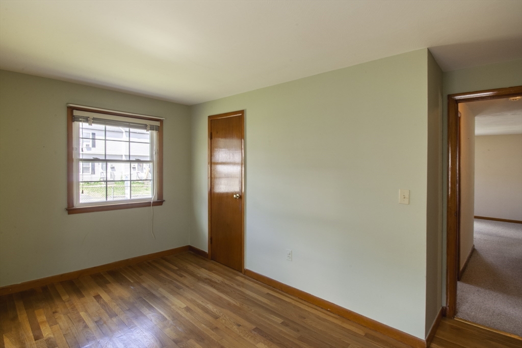 17 Mcbride St, Springfield, MA Photo #17