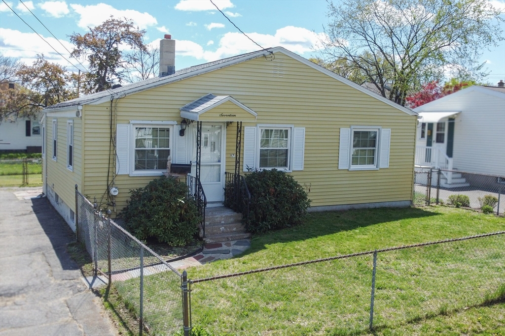 17 Mcbride St, Springfield, MA Photo #1