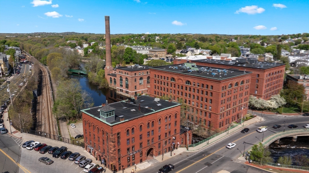 Boston, Massachusetts 02124, United States, 2 Bedrooms Bedrooms, ,3 BathroomsBathrooms,Residential,Active,125120