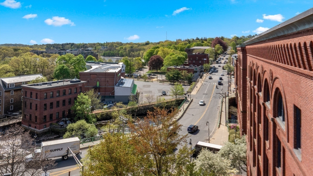 Boston, Massachusetts 02124, United States, 2 Bedrooms Bedrooms, ,3 BathroomsBathrooms,Residential,Active,125120