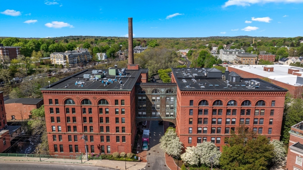 Boston, Massachusetts 02124, United States, 2 Bedrooms Bedrooms, ,3 BathroomsBathrooms,Residential,Active,125120