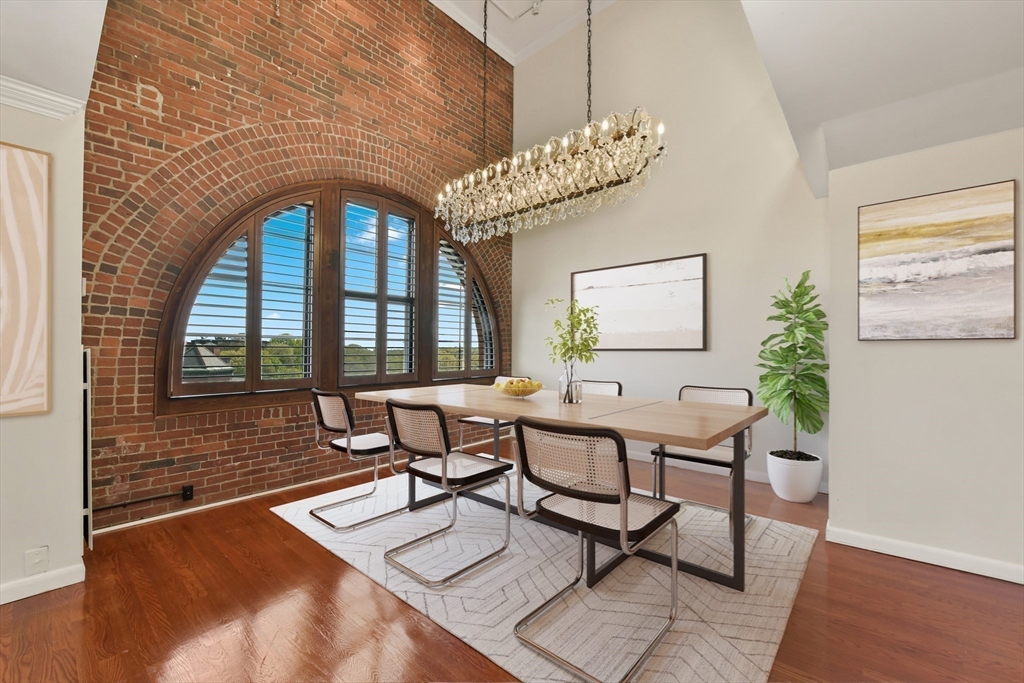 1241-1251 Adams Street F608