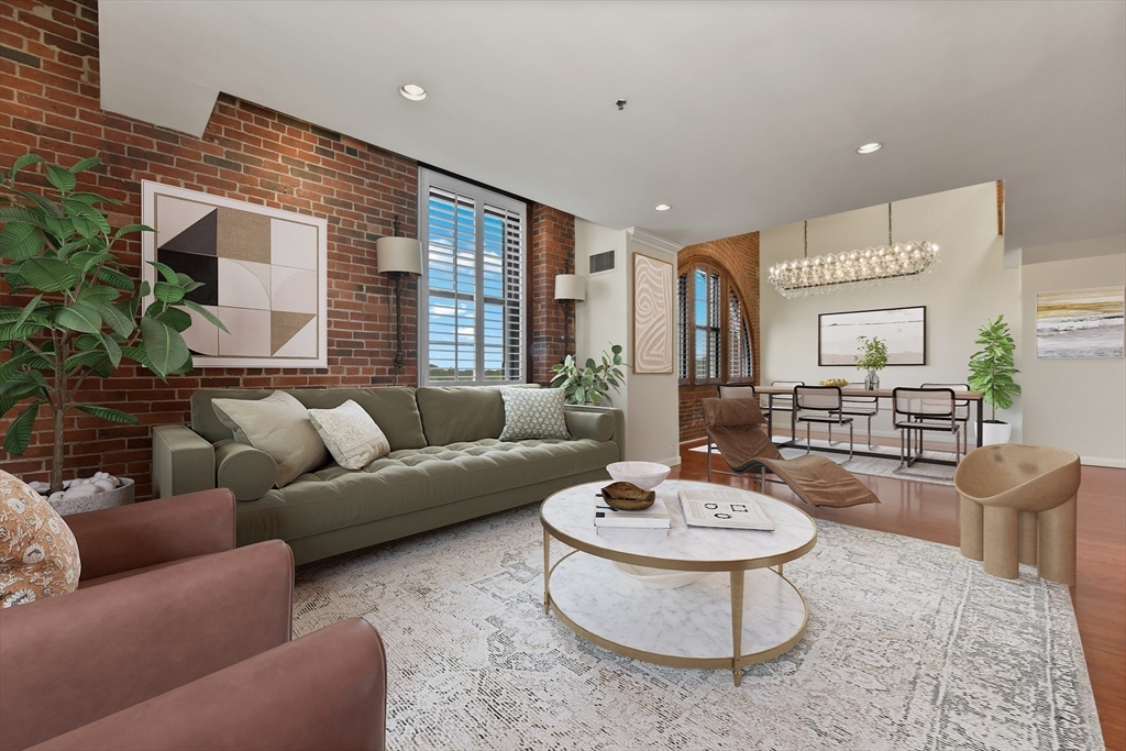 1241-1251 Adams Street F608