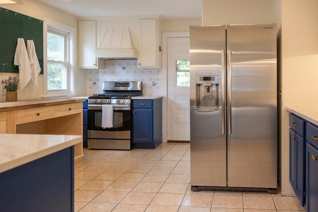 581 South Street 2