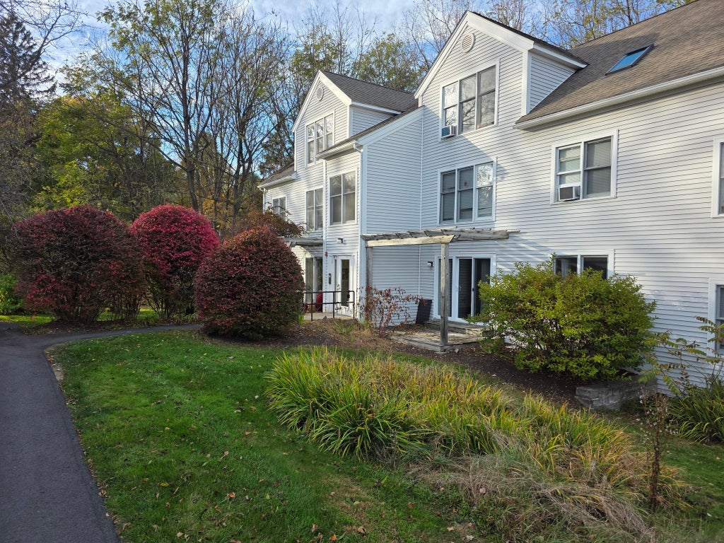 Photo of 32 Salem Pl #32, Amherst, MA 01002 (MLS # 73594876)