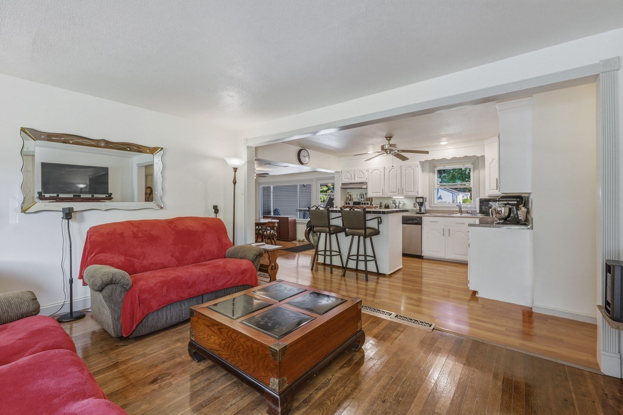 91 Batchelor St, Granby, MA, 91 Batchelor St, Granby, MA Photo #4