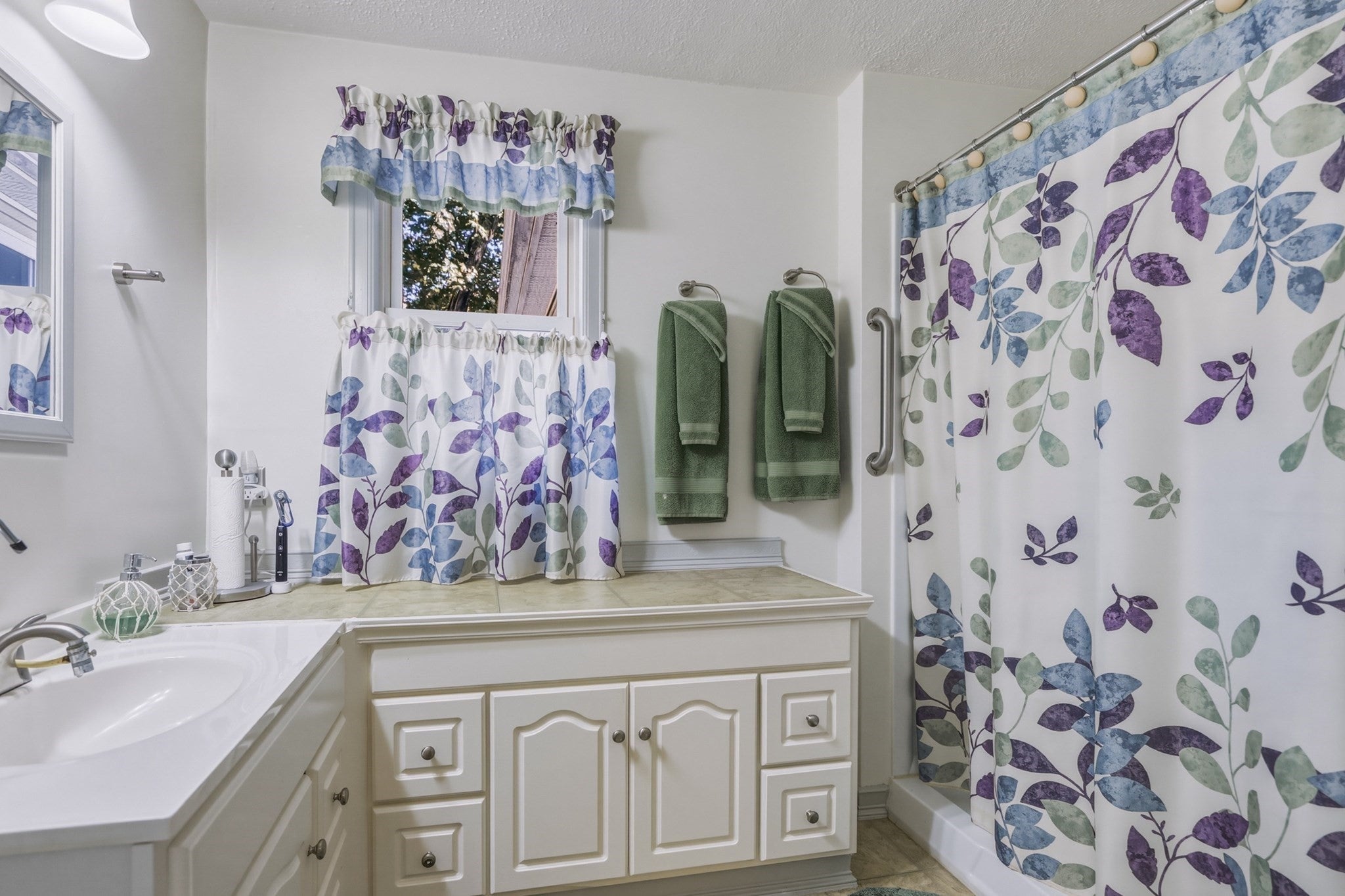 91 Batchelor St, Granby, MA, 91 Batchelor St, Granby, MA Photo #20