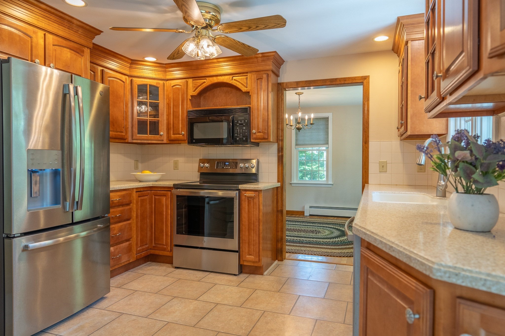 2 Mohegan Ln, Yarmouth, MA Photo #10
