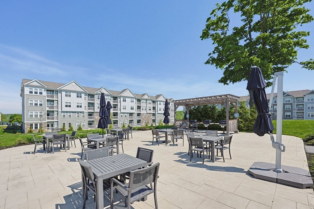 4311 Peters Farm Way 311