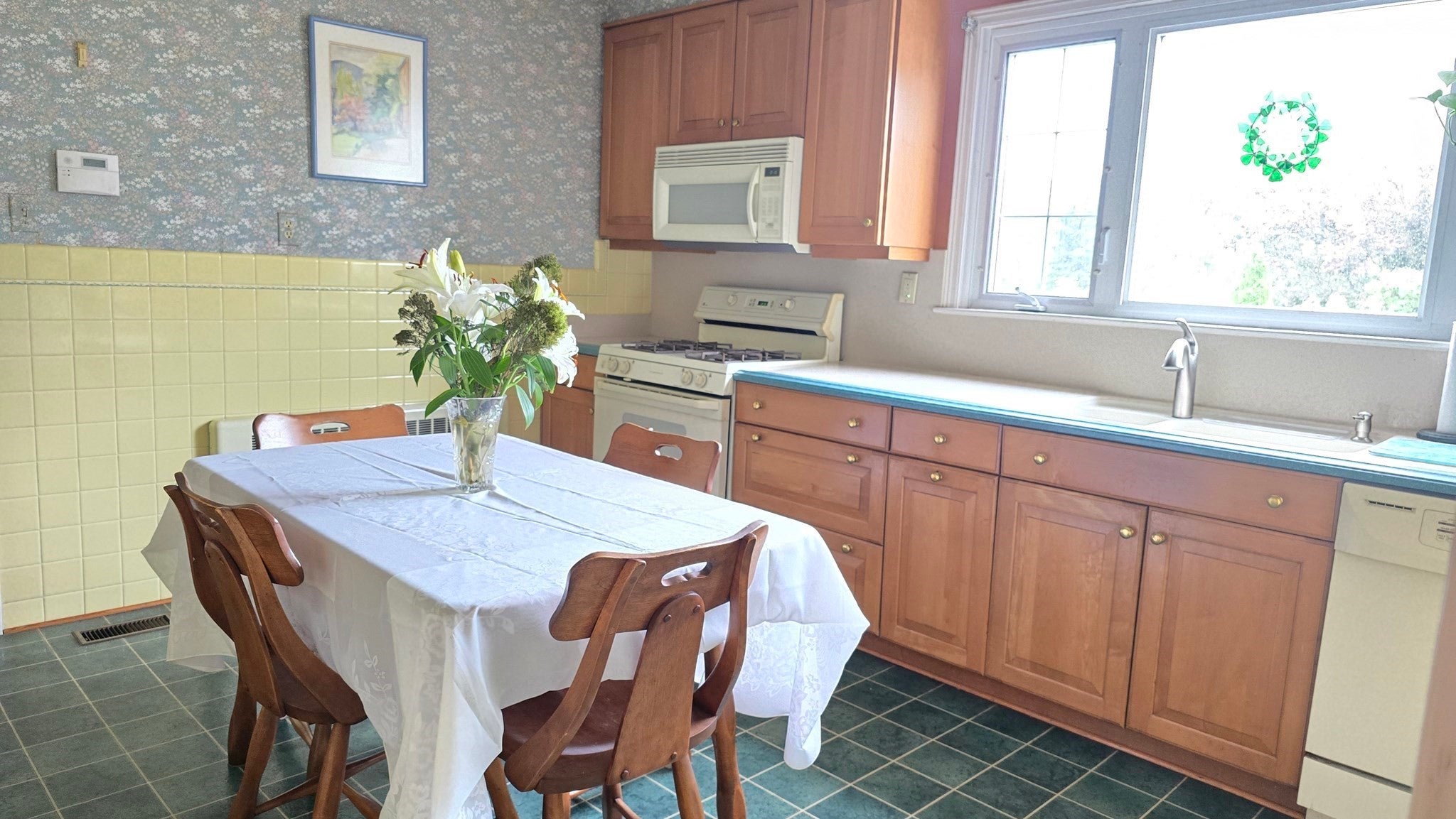 21 Arbutus Road, Worcester, MA, 21 Arbutus Road, Worcester, MA Photo #14