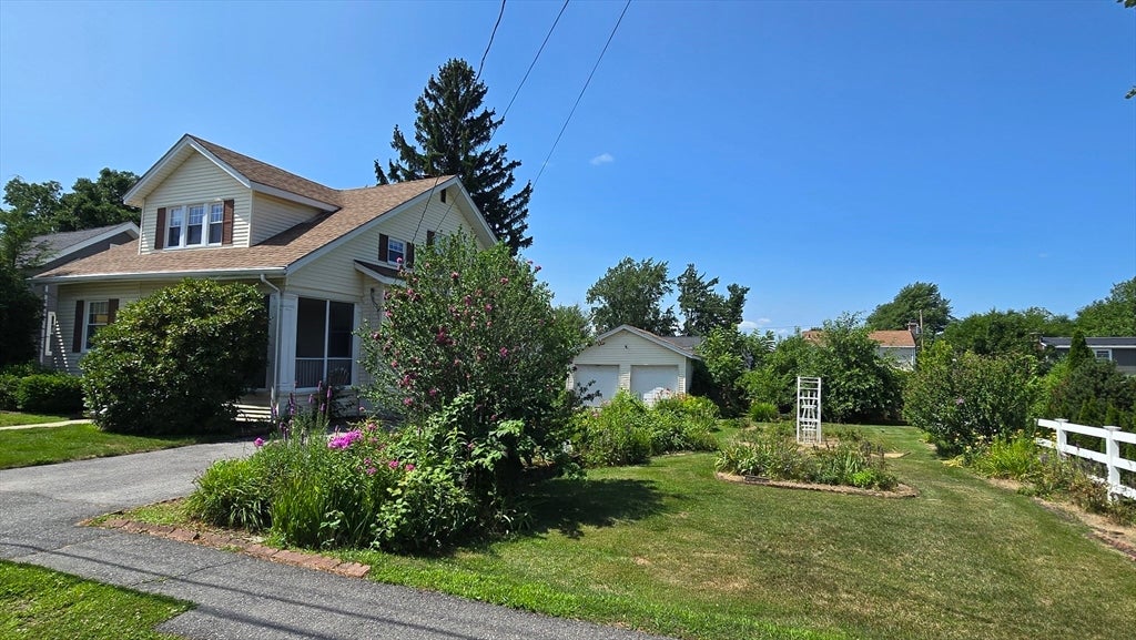 21 Arbutus Road, Worcester, MA, 21 Arbutus Road, Worcester, MA Photo #3