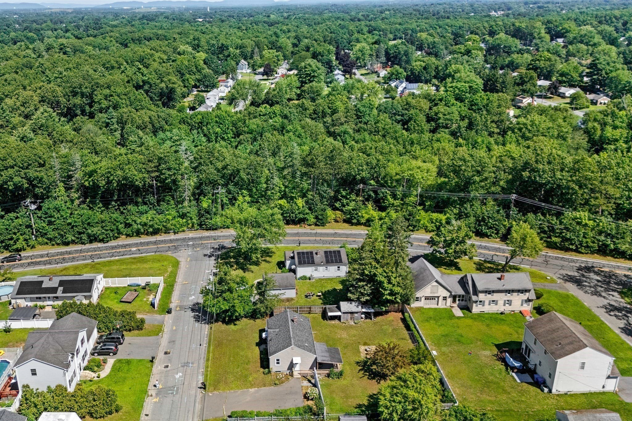 133 Denwall Dr, Springfield, MA Photo #17