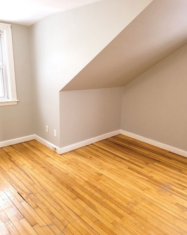 Framingham, Massachusetts 01702, United States, 2 Bedrooms Bedrooms, ,1 BathroomBathrooms,Residential,Active,224199