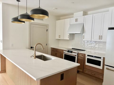 1025 Massachusetts Avenue 204 Arlington MA 02476