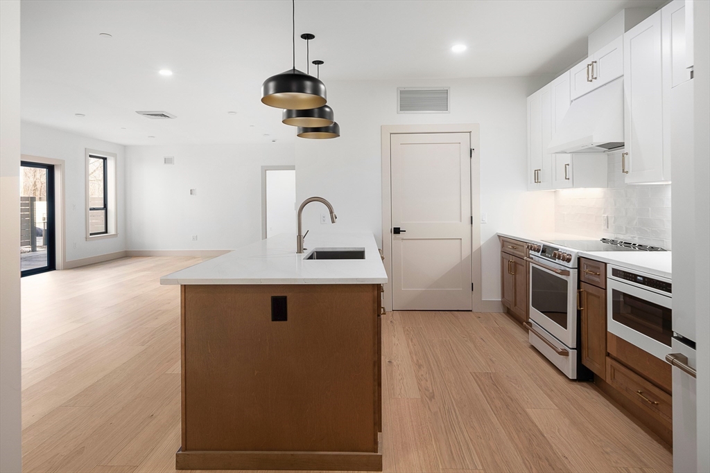 1025 Massachusetts Avenue 204