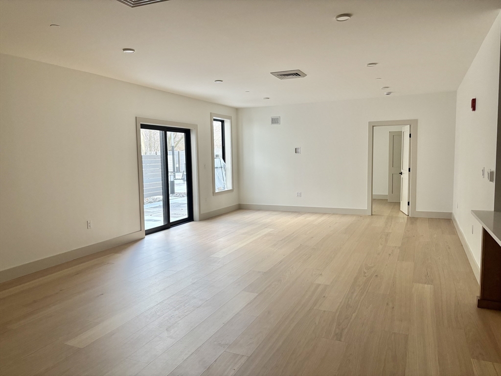 1025 Massachusetts Avenue 204