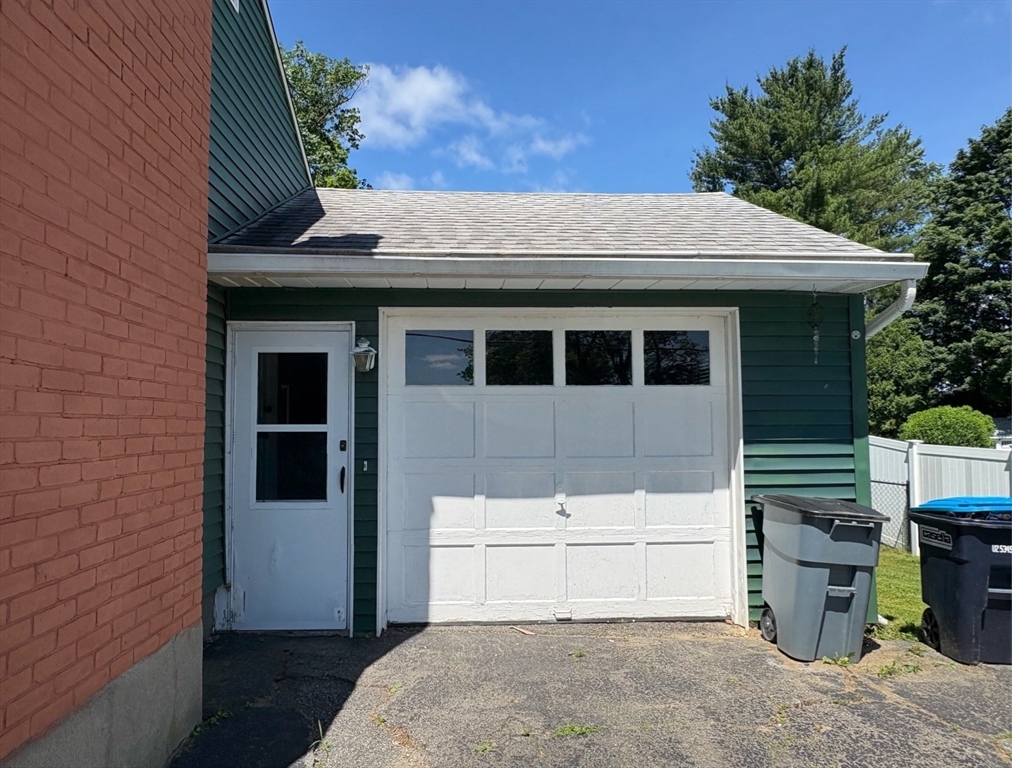 60 Donna Ave