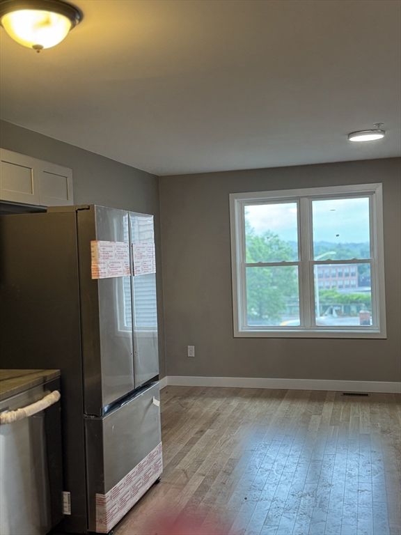 52 Richards St 0