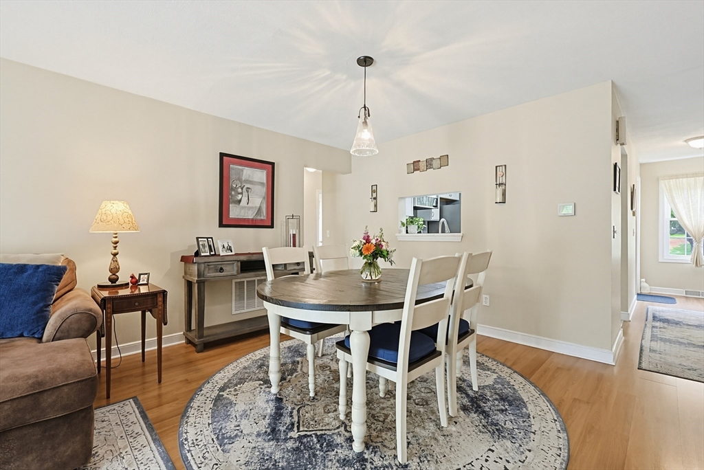 204 Laurelwood Dr #204, Hopedale, MA Photo #11