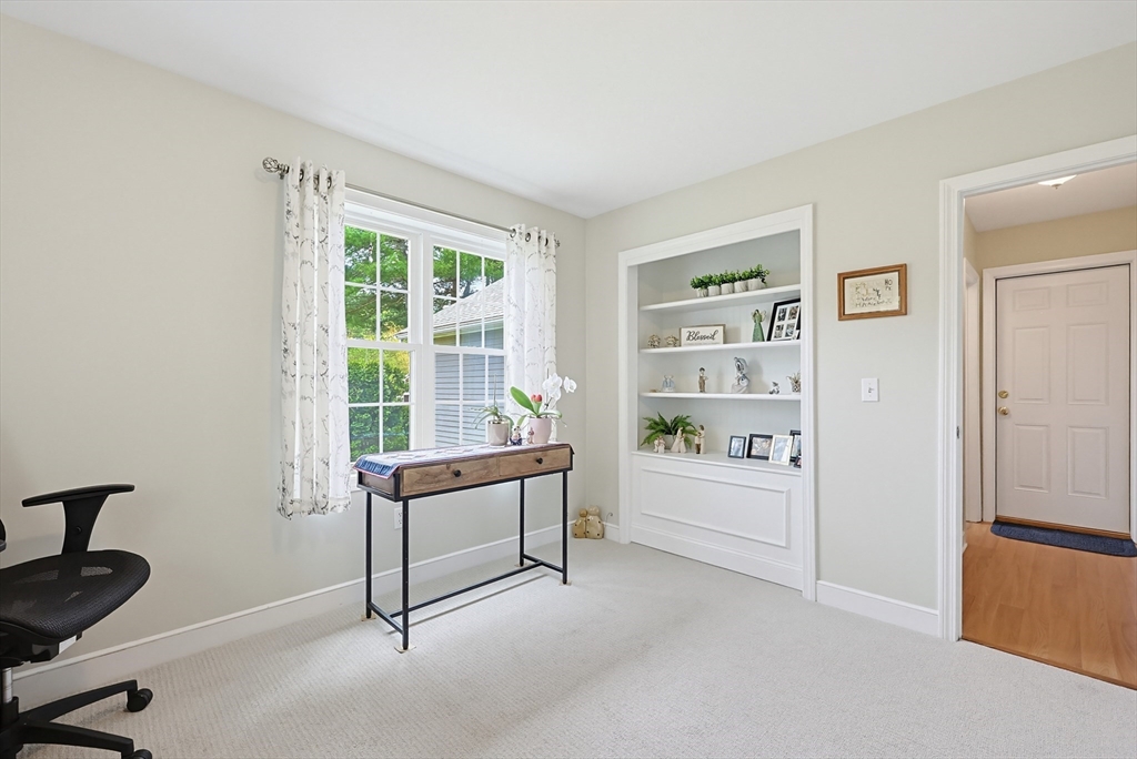 204 Laurelwood Dr #204, Hopedale, MA Photo #18