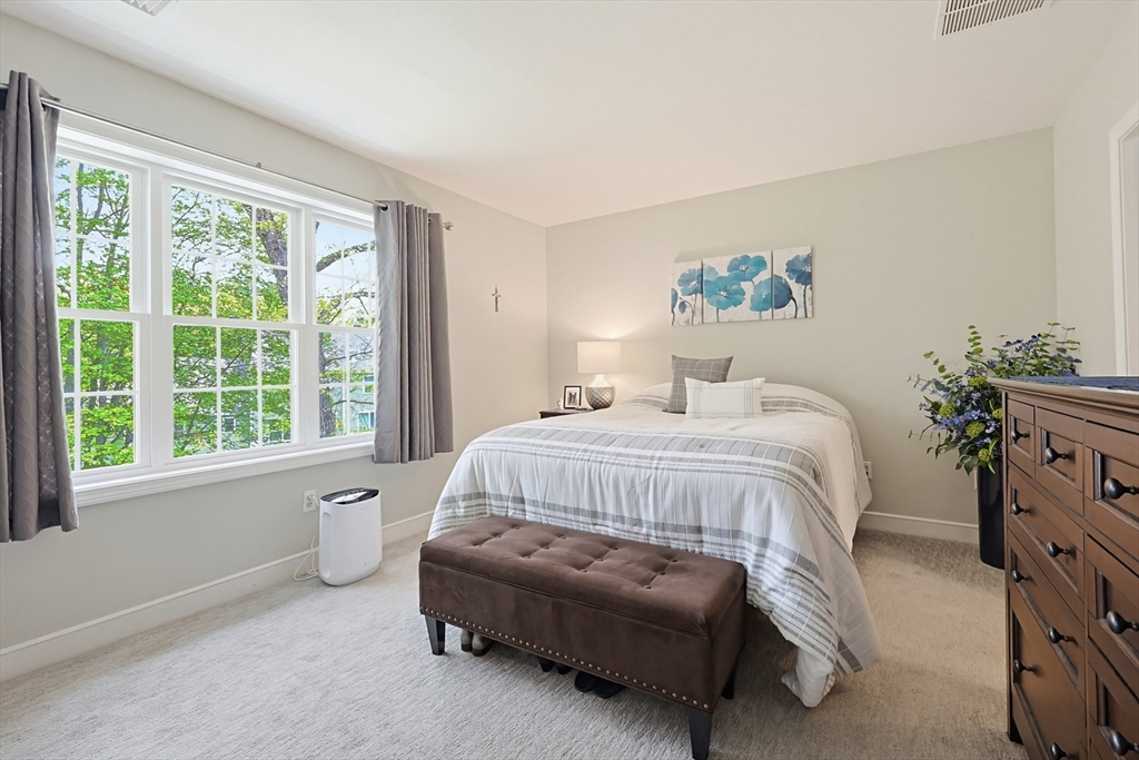 204 Laurelwood Dr #204, Hopedale, MA Photo #23