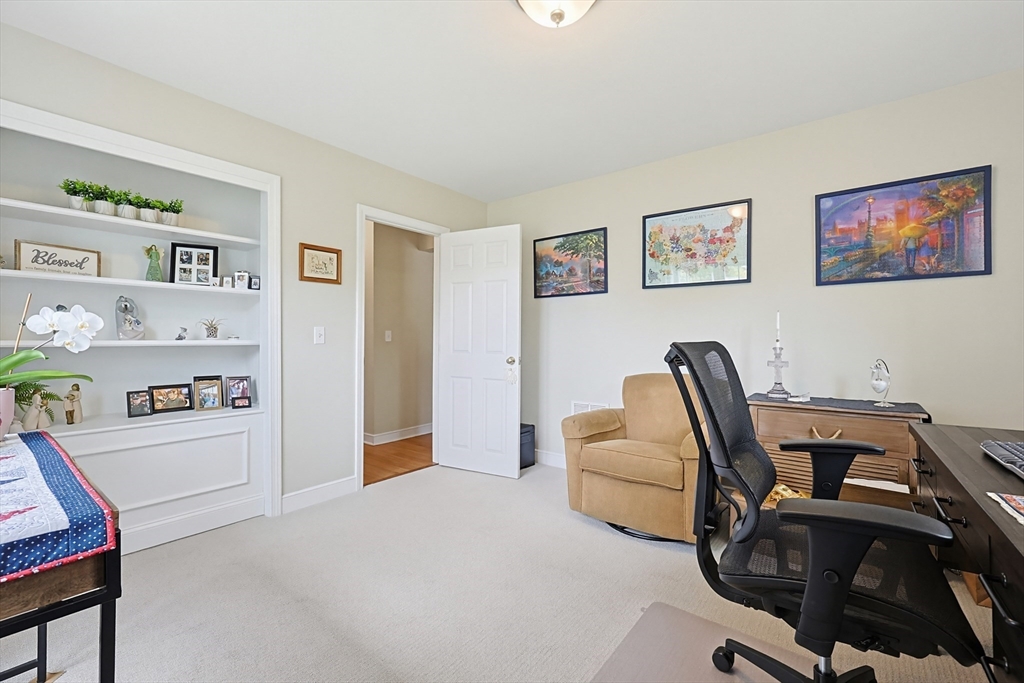 204 Laurelwood Dr #204, Hopedale, MA Photo #20
