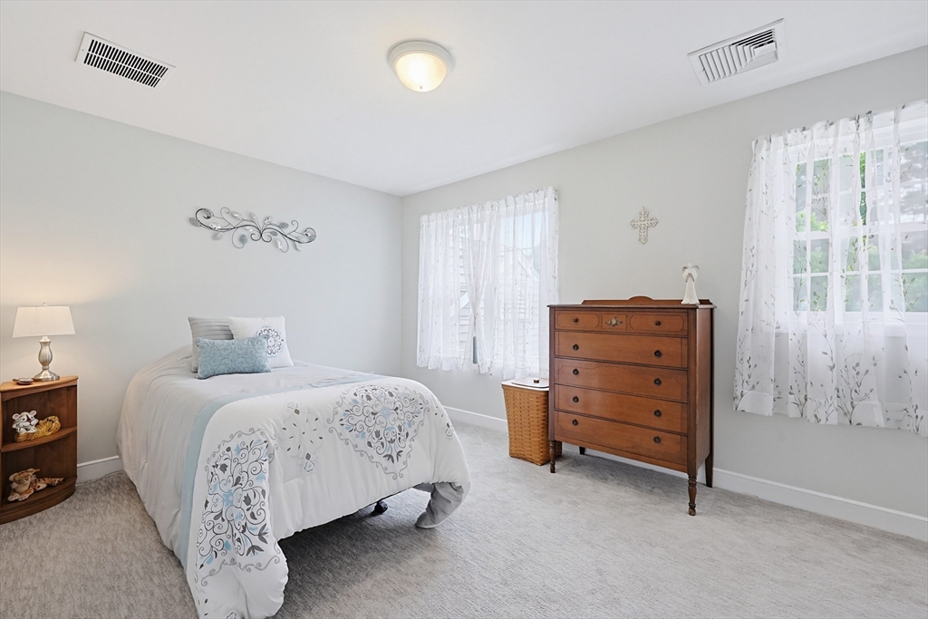 204 Laurelwood Dr #204, Hopedale, MA Photo #27