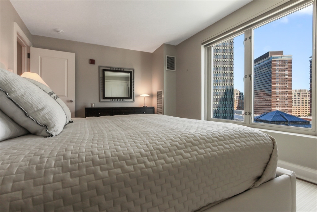 100 Belvidere St 8F