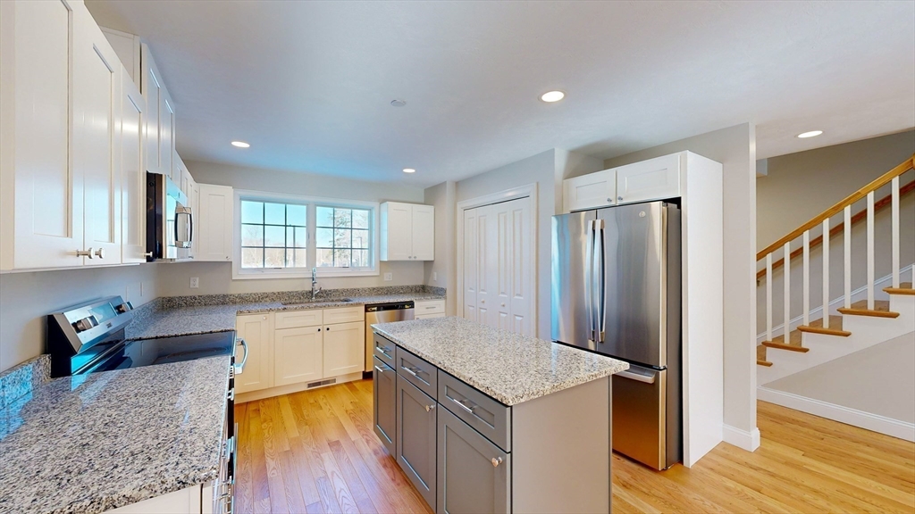 44 Dean St 304