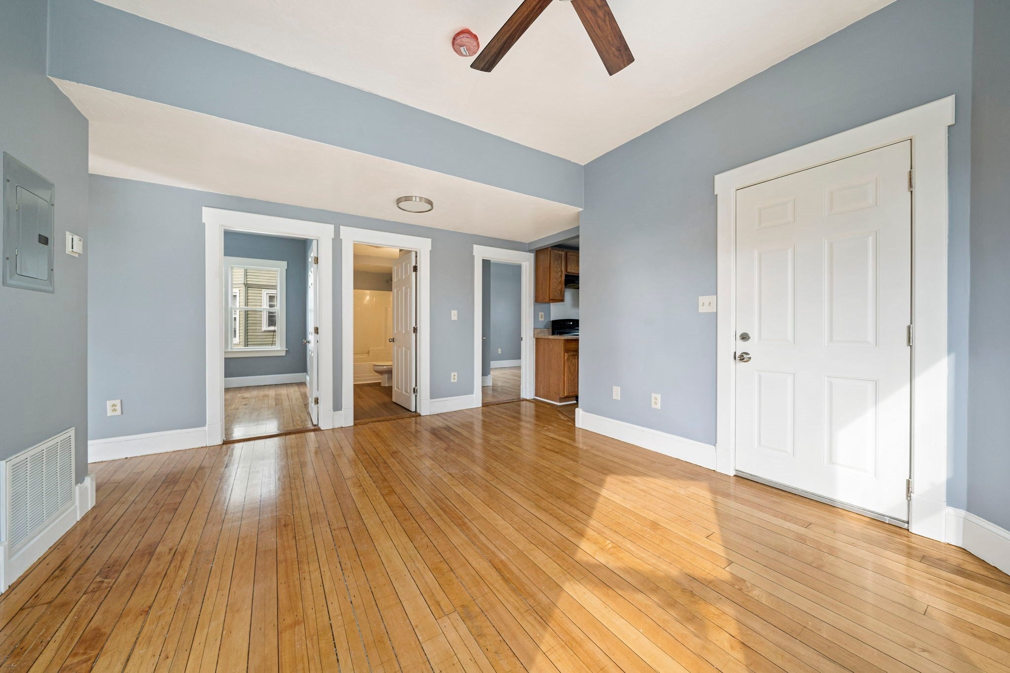 105 Nilsson St, Brockton, MA, 105 Nilsson St, Brockton, MA Photo #8