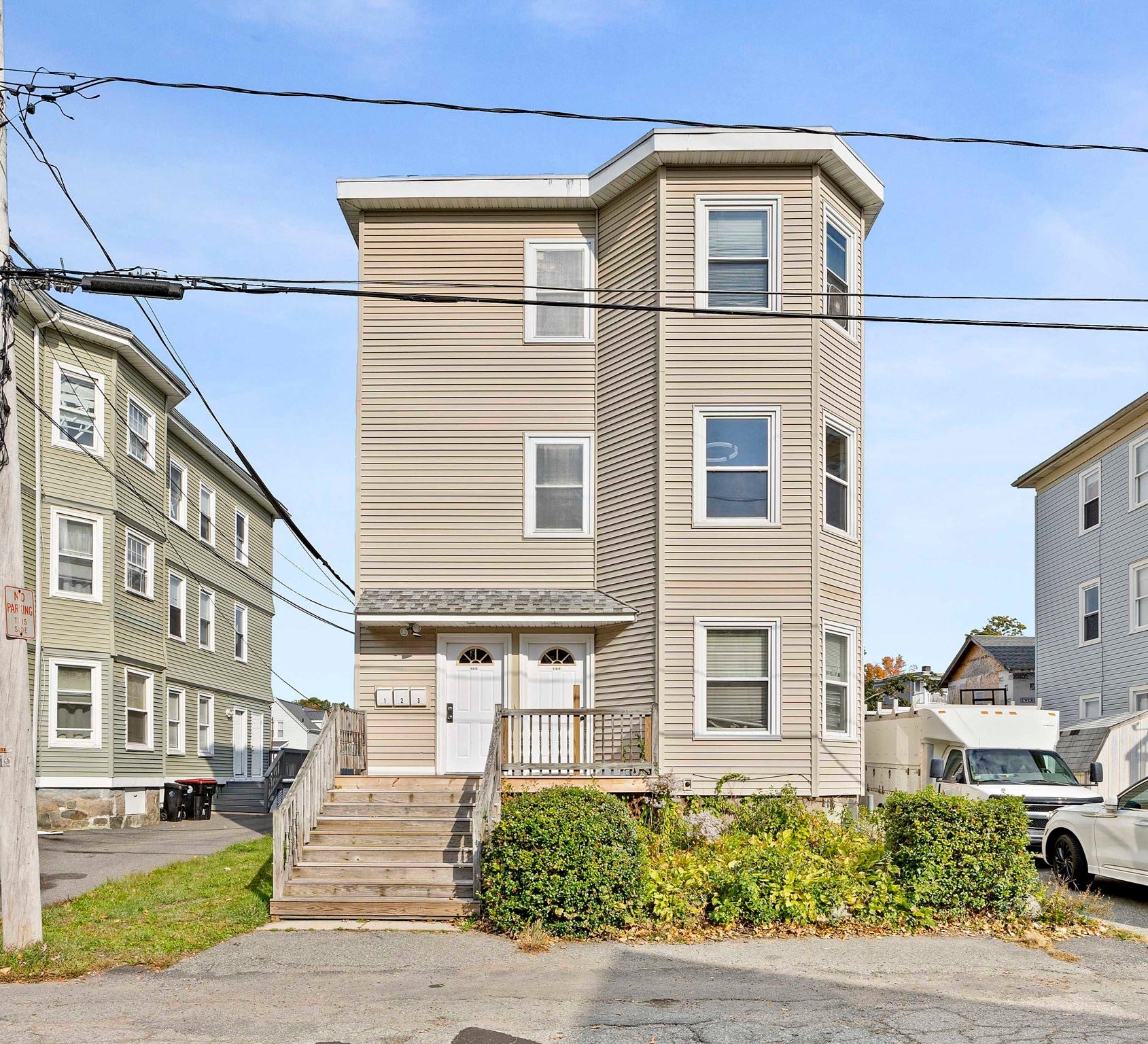 Photo of 105 Nilsson St, Brockton, MA