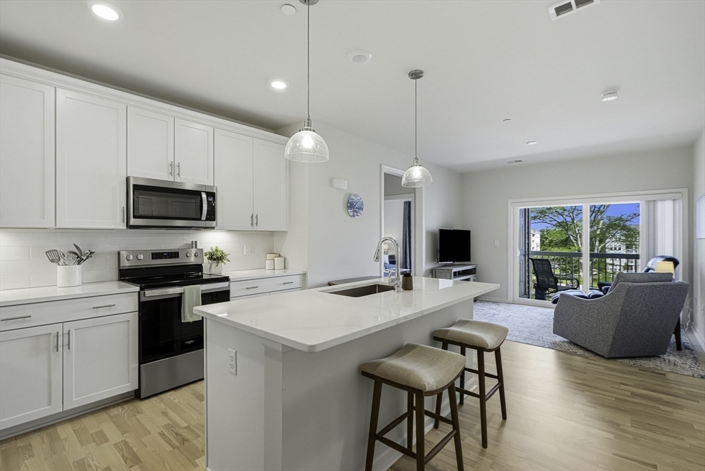 6305 Peters Farm Way 6305
