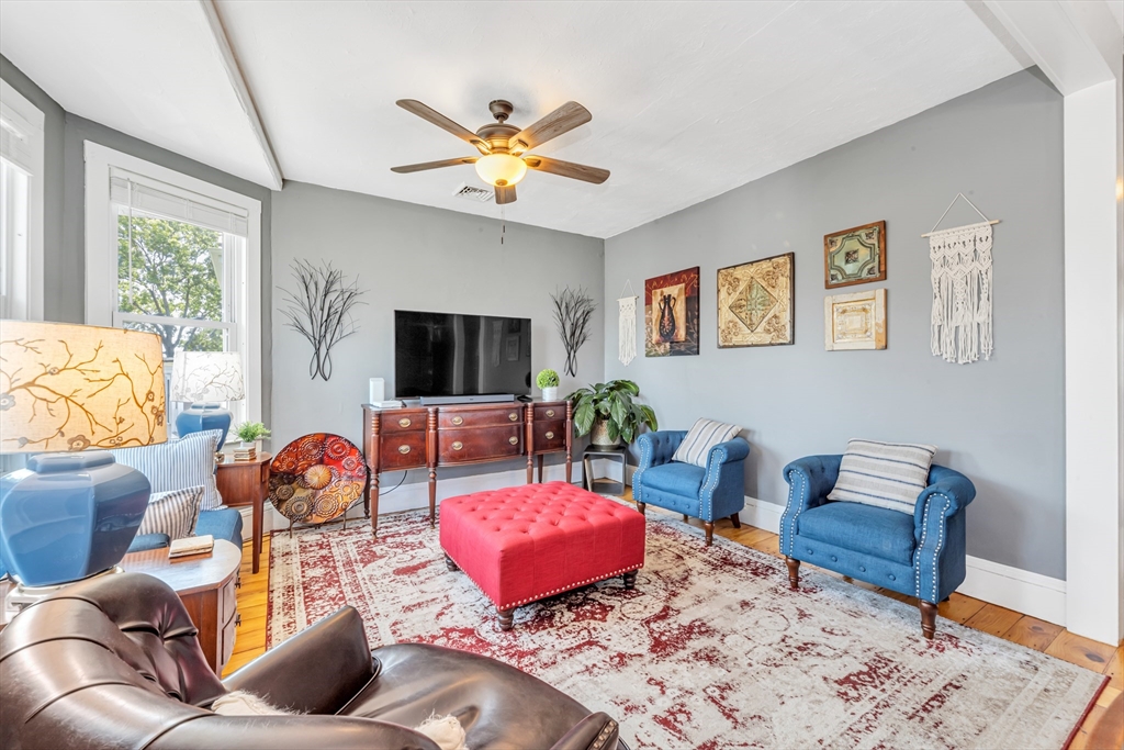 109 Sheridan Street 3