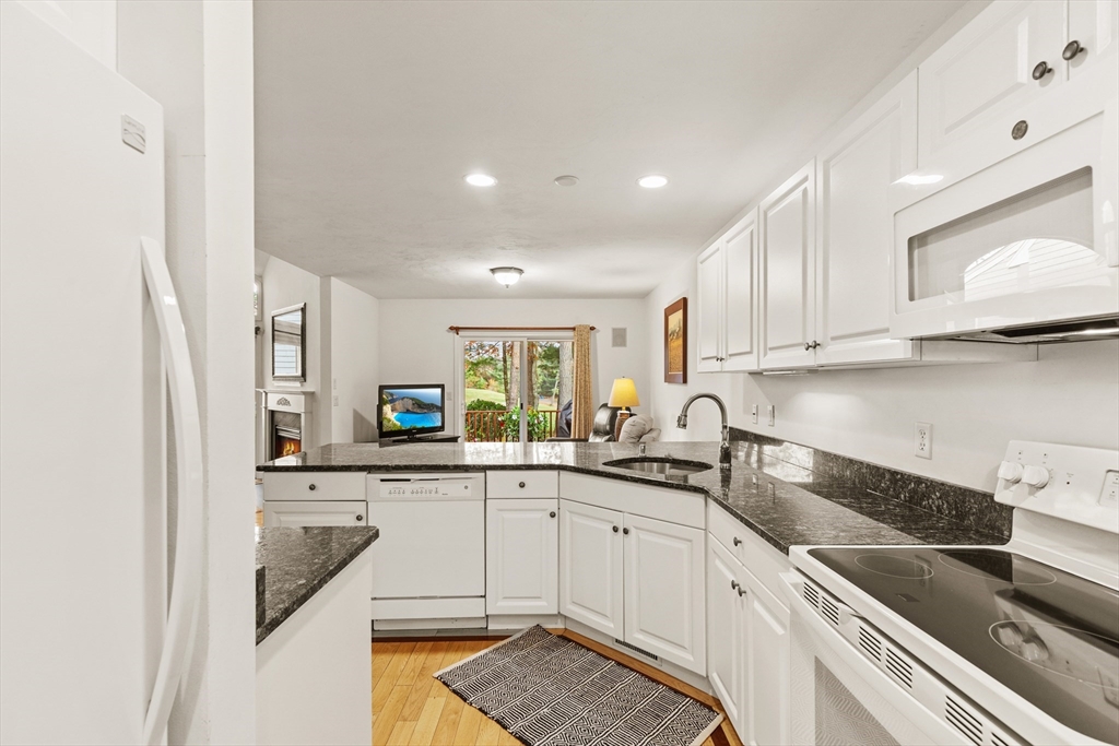 13 Laurel Hill Ct #13, Bourne, MA, 13 Laurel Hill Ct #13, Bourne, MA Photo #29