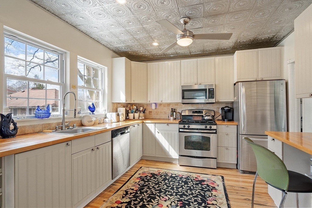 21 Waban St