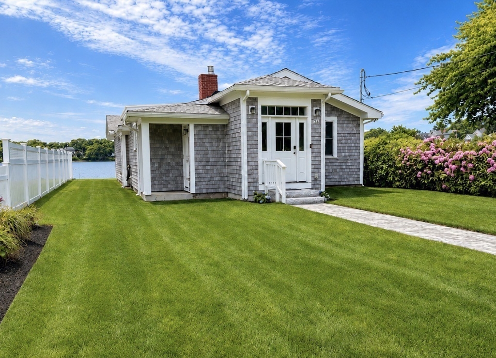 24 Cove St