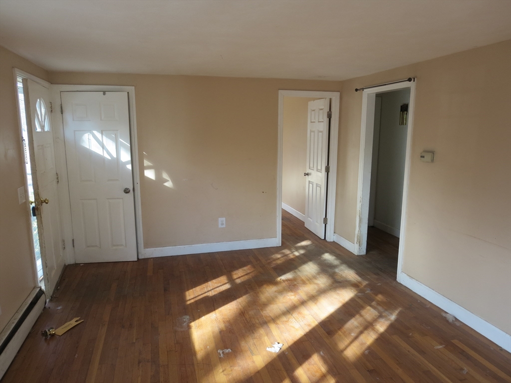 116 N Main St