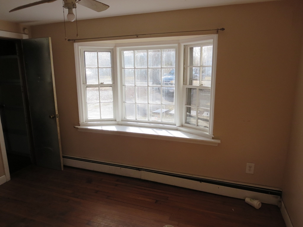 116 N Main St