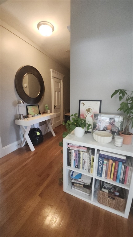 8 Garrison St 706