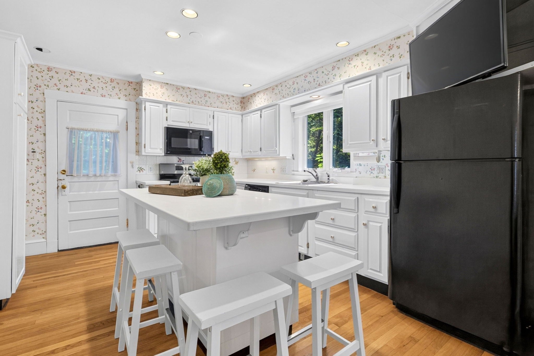 7 Dexter Road, Wellesley, MA Photo #7