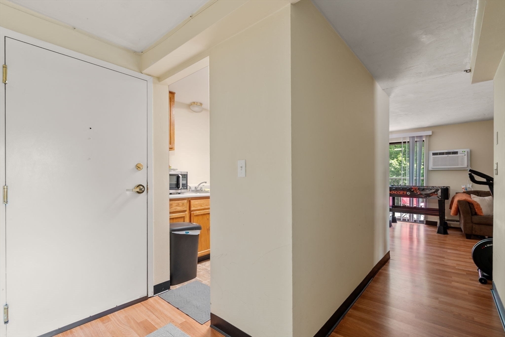 688 Boston Post Rd E 304